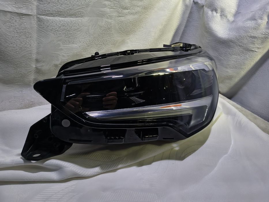 Lampa lewa Full LED Opel Corsa F Europa reflektor przedni lewy