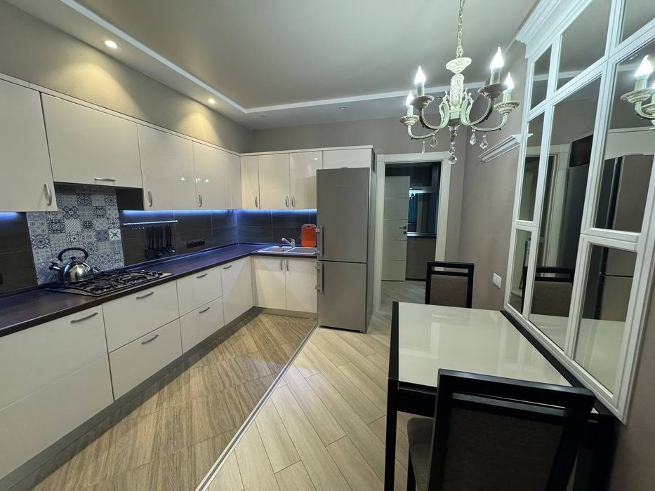 Иванова 20, г. Южный  сдам посуточно 1 ком. Квартиру