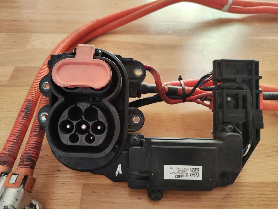 Порт (CCS2) OPEL AMPERA-E для швидкої зарядки Chevrolet BOLT (ССS1)