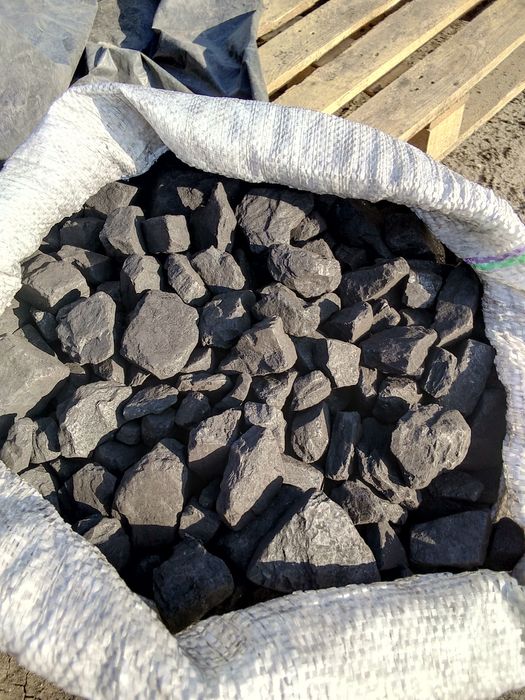 Уголь Антрацит в мешках для отопления. Доставка. Занос.