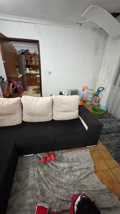 Sofá em L com arrumação