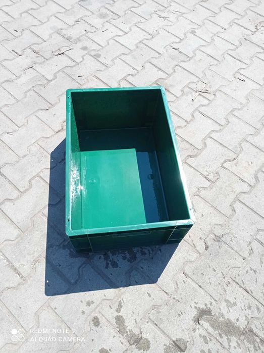 Skrzynka pełna do spożywki szparagów Bekuplast