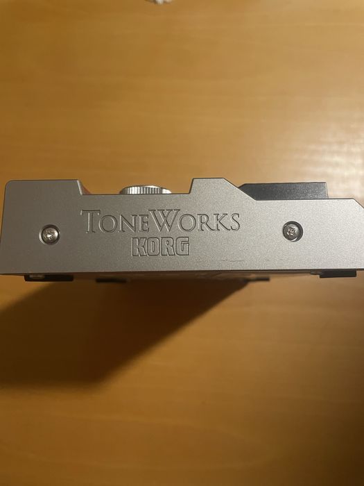 Korg AX5B Processador de efeitos guitarra/baixo