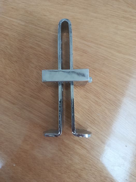 Dispositivo anti-roubo automóvel