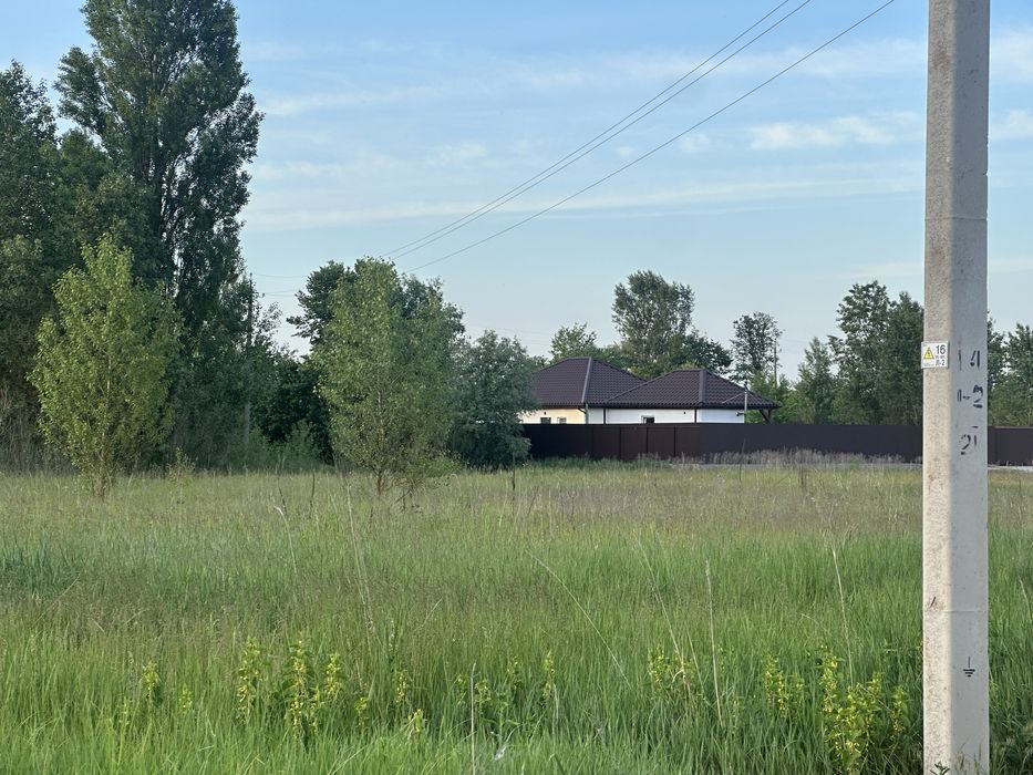 Продаж ділянки 15 соток , с. Рожни  біля ЗАТОКИ десни