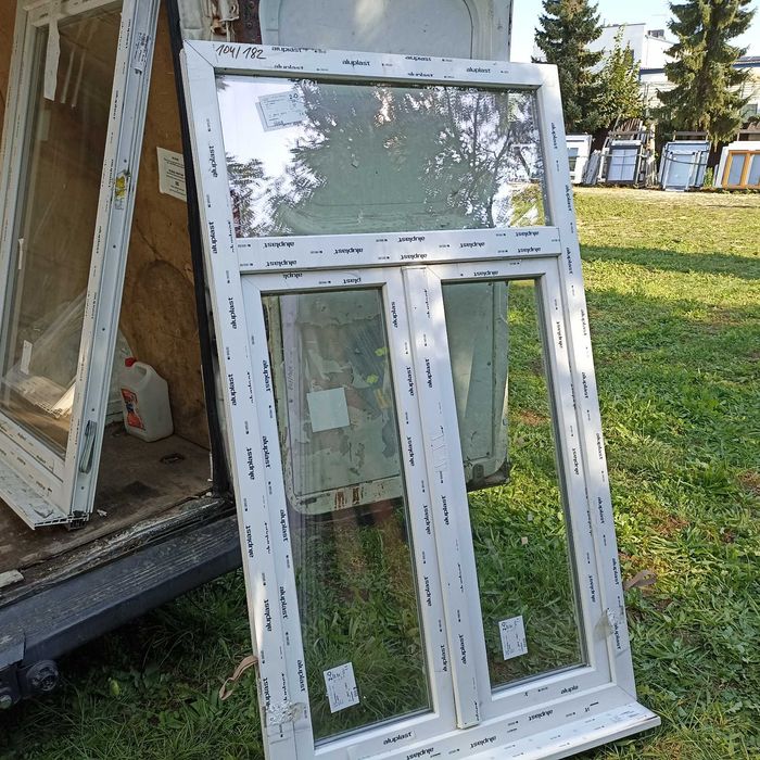 Okno pcv 104/182 ruchomy słupek