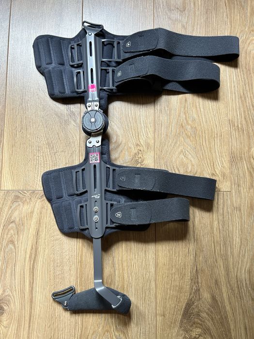 Orteza łokciowa marki Medi lewa ręka