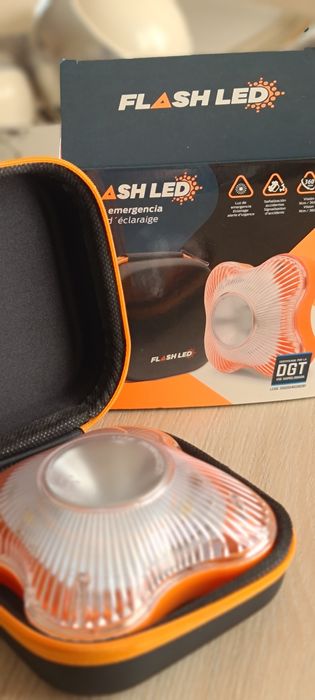 Flash LED Hazard Warning Sign "Triangular Type"64564107091202122