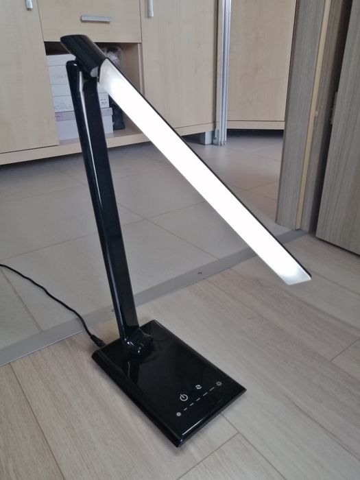 Lampka LED firmy Livarno.
