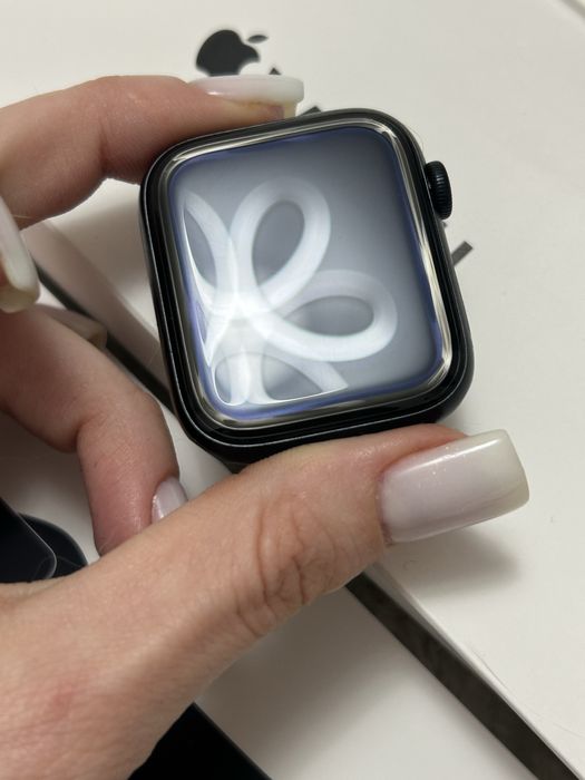 Apple Watch SE 2 2024 44mm Midnight