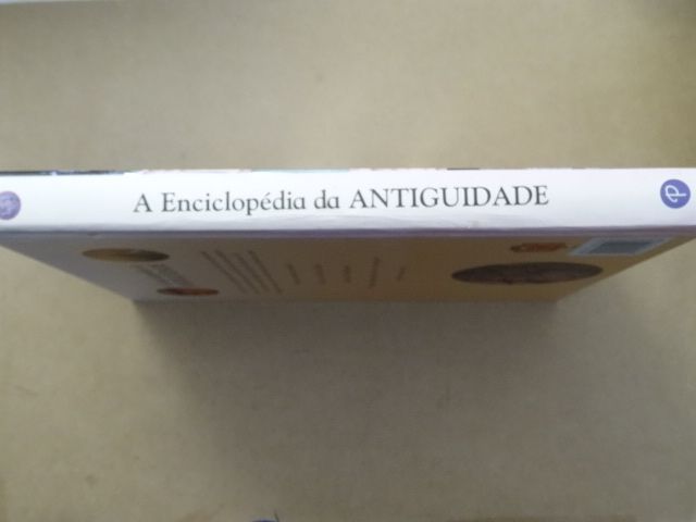 A Enciclopédia da Antiguidade de K.M. Santon