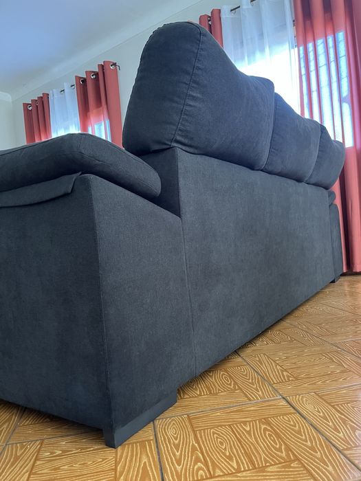 Sofá com Chaise Longue Reversível – Excelente Estado