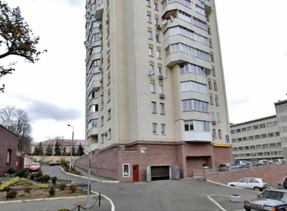 Пвдземний паркінг, Київ, Васильківська 18, Голосіївський