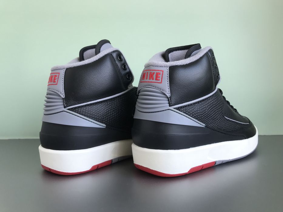 Кросівки Nike Air Jordan 2 Retro 38,5 р оригінал