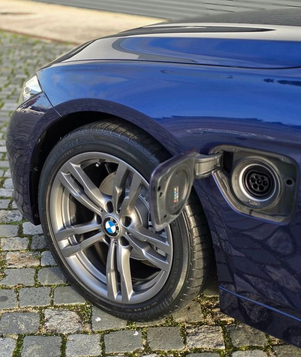 BMW 330 foto 4