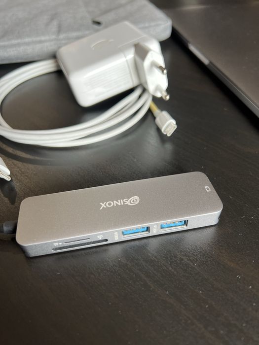 MacBook Pro 13’ 2019, 2,4 GHz / 8GB / 500GB com Acessórios