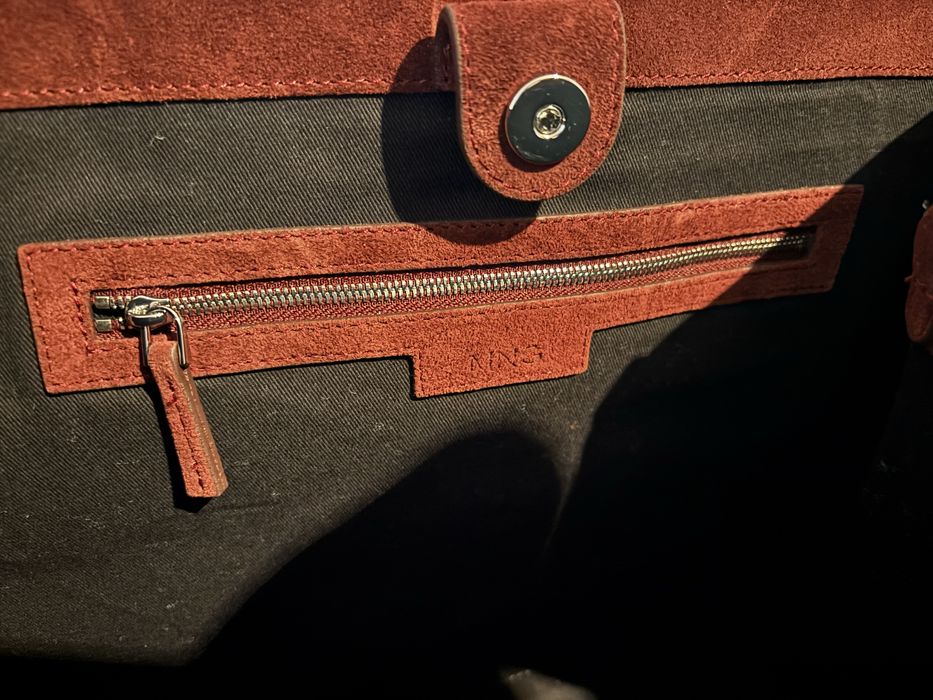 Замшева сумка-шопер Mango