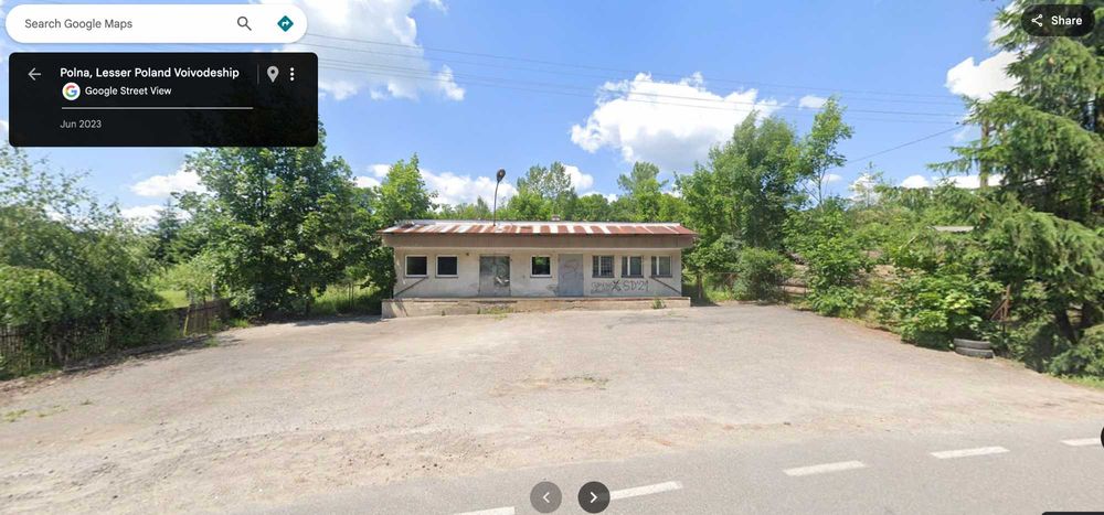 Działka inwestycyjna zabudowana budynkiem