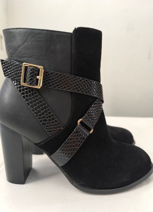 Botki czarne eleganckie marki Vices rozmiar 38