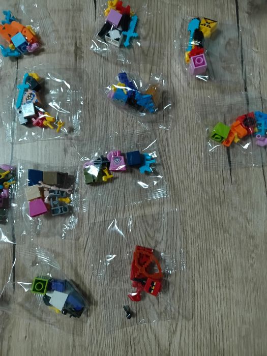 Магнітний конструктор майнкрафт в ТНТ боксі 200кубиків + 10 героїв