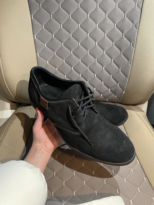 Туфлі мешти черевики