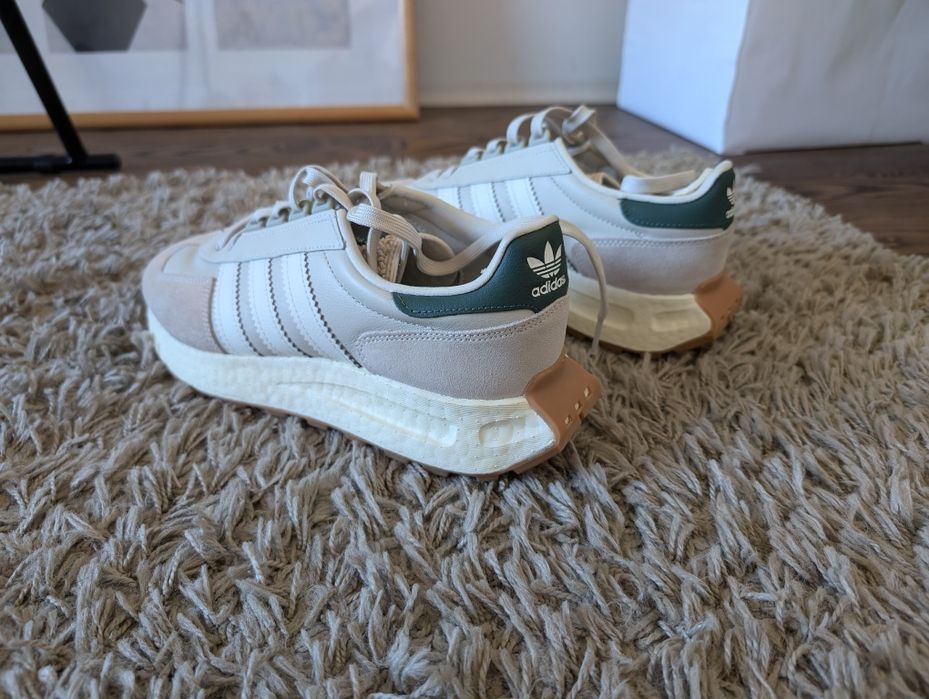 Нові чоловічі кросівки Adidas Retropy E5.