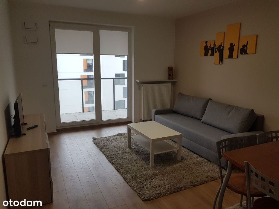 Mieszkanie 36 m² z balkonem i garażem na Pradze-Południe