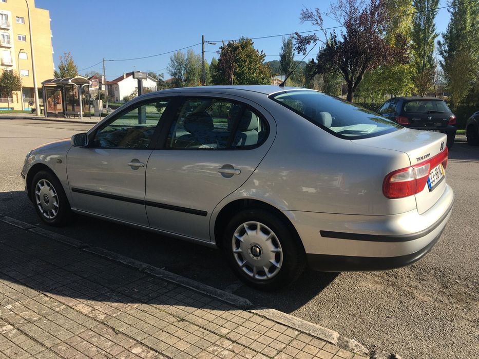 Seat toledo  corro muito bom comfortavel estou querendo teocar por um carro inferior aceito retoma