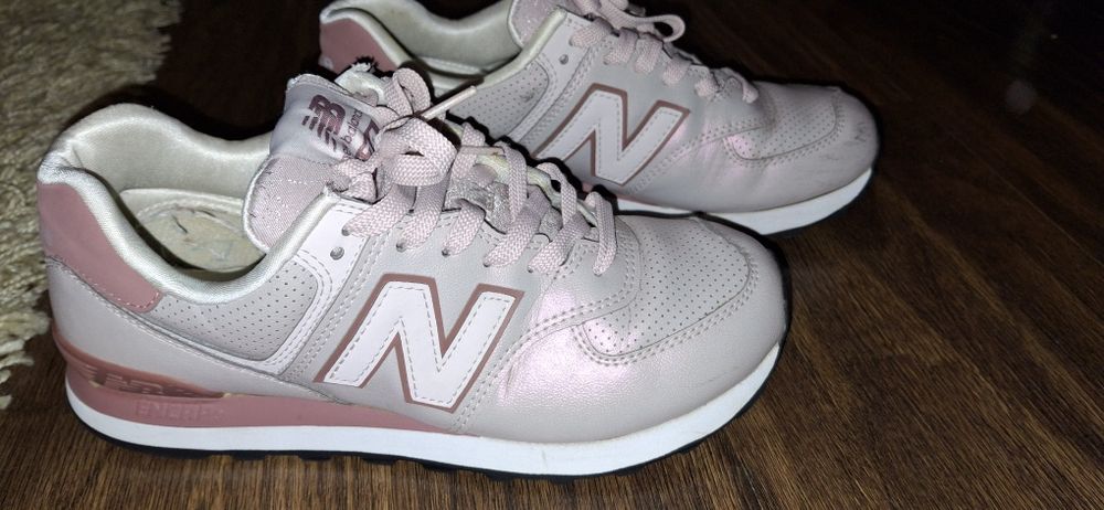 Осінні  шкіряні кросівки  кроссовки  New balance модель574     38.5