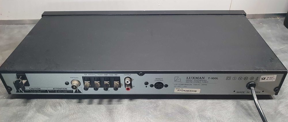 tuner Luxman T-100L - starszy model. Sprawny