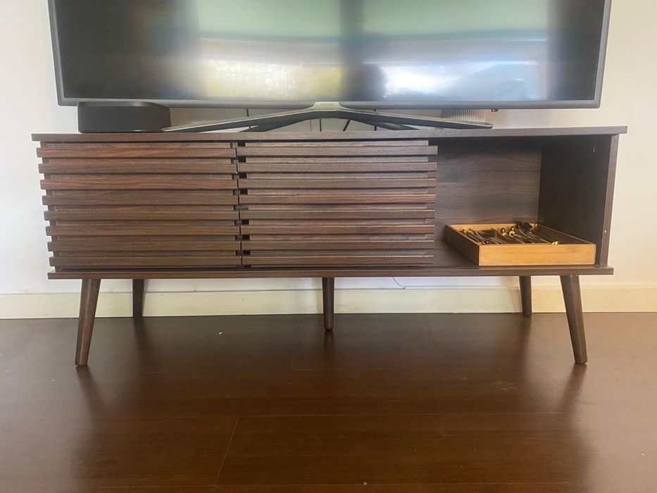 Movel TV escadinavo nogueira