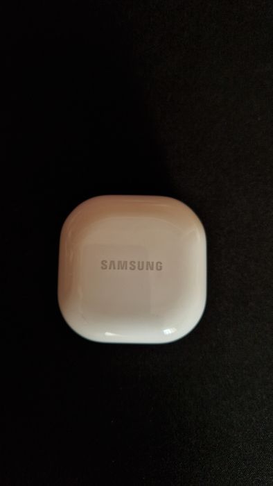Бездротові навушники Samsung Buds (sm-r177) кейс і правий навушник