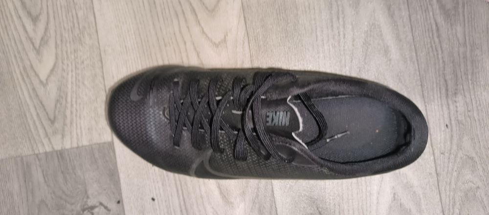 Футбольні бутси nike mercurial