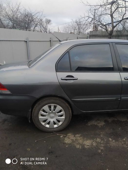 Продам автомобиль Mitsubishi lancer v хорошем состоянии 3300$