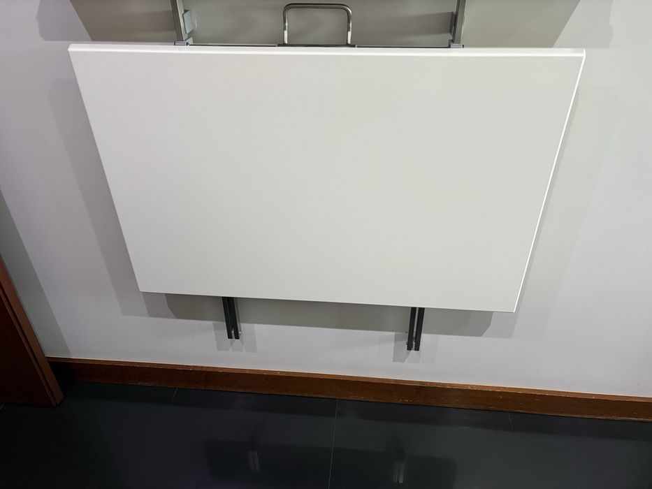 Mesa de Parede Magis 110*70cm