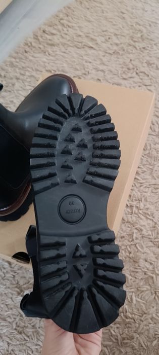 Botki skórzane czarne Kazar