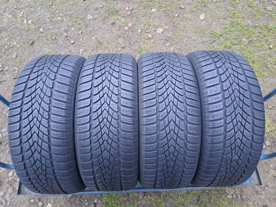 Opony 225 50 R17  Dunlop Sp Winter Sport 4D