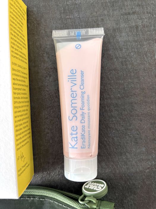 Zestaw luksusowych kosmetyków Cult Beauty Kit o wartości ponad 700 zł!