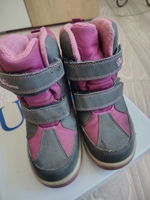 продам зимові черевики 32 р бу