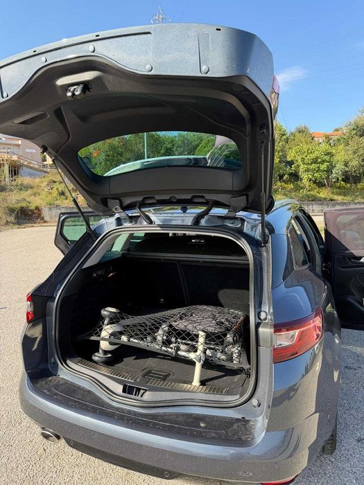 Renault Megane-Sport-Tourer 1.5 BOSE EDITION — photo 5