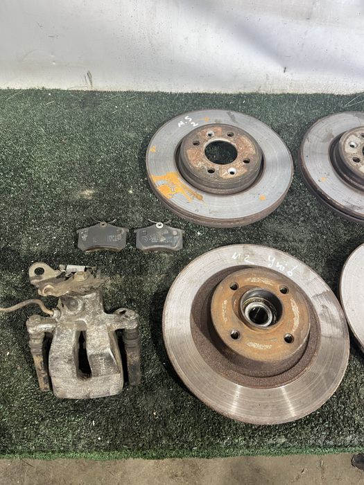 Тормозні диски renault megane 2 scenic супорт диск рено меган колодки