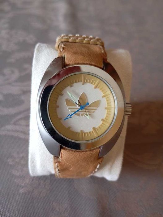 Relógio marca Adidas