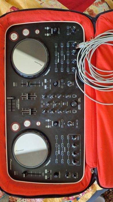 Kontroler  DDJ ergo z pokrowcem