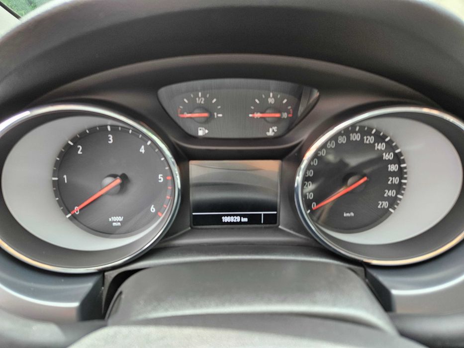 Opel Astra K 2018 рік