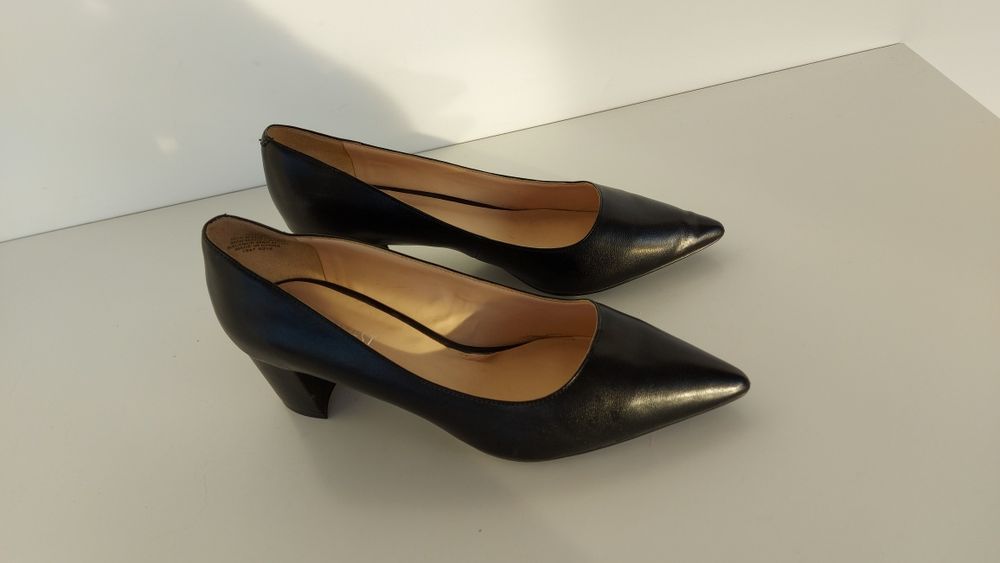 Buty czółenka Nine West w rozmiarze 39