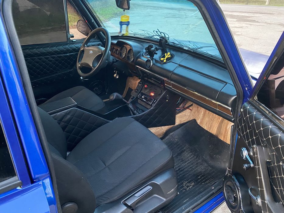 Продам ваз 2106