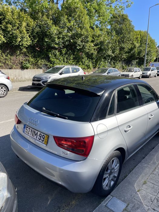 Audi A1 TDI sportback com inspeçao e revisao