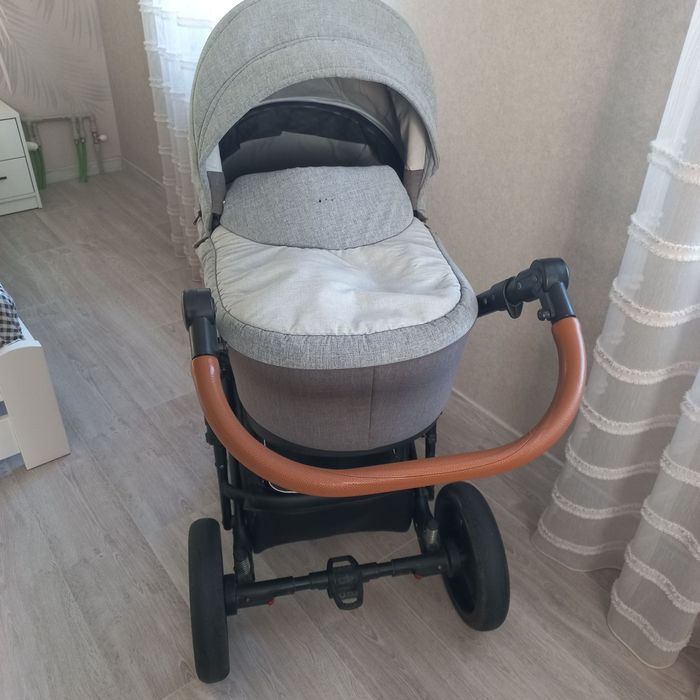 Продам коляску Bexa 2 в1