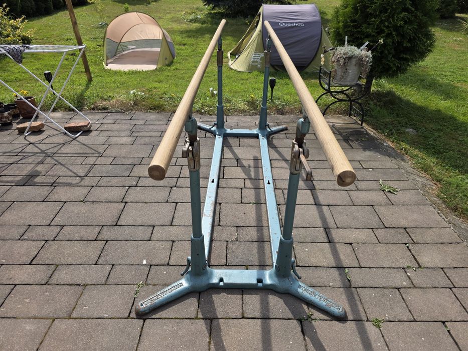 Poręcze gimnastyczne