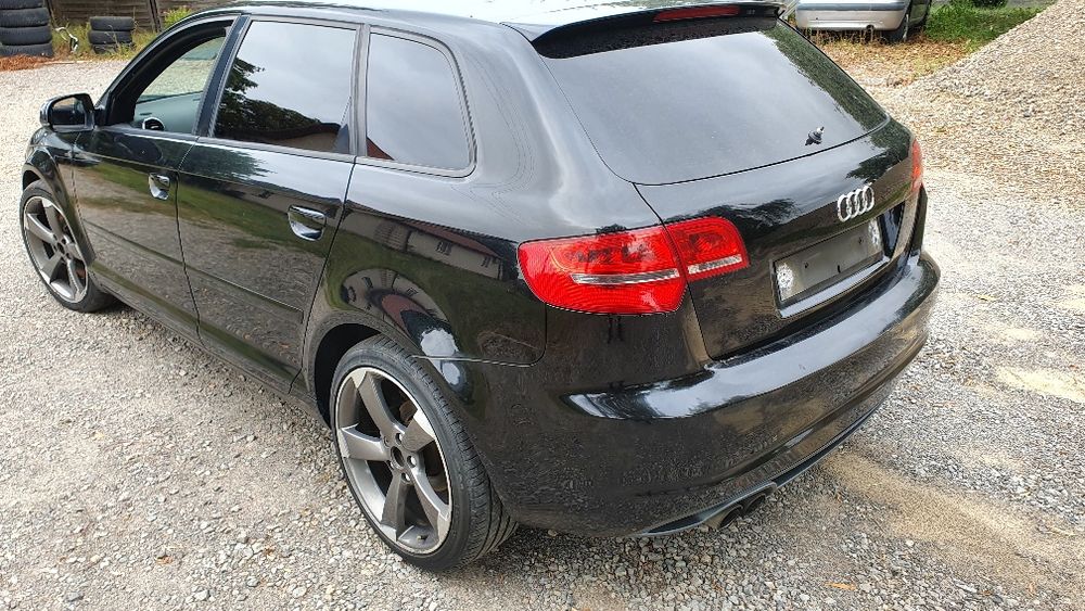 Audi A3 8p lift S-line BLACK EDITION Zderzak Klapa Tył LY9B FELGI r18